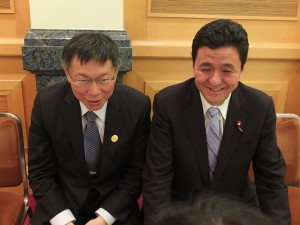 岸議員は昨年の訪台時にも柯市長と面会しており、親交が深いという