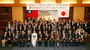 ⑬にこやかな表情で記念撮影 (写真:張 文燦氏提供)