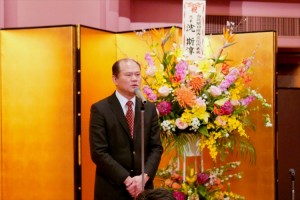 駐橫濱辦事處處長粘信士致詞感謝日本各界關心台南震災