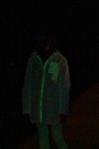 夜光素材是古又文2016AW系列服裝中主要的元素之一