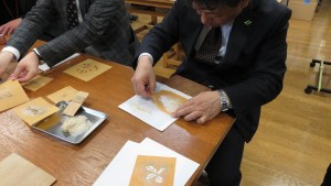 體驗繩文時代泥染