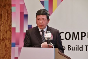 外貿協會副秘書長葉明水專程到日本舉辦記者會,說明力求轉型的台北國際電腦展展覽內容