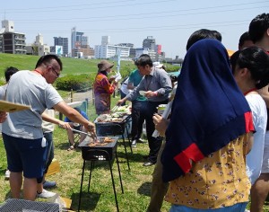 僑界青年與留學生、日本友人烤肉聯誼