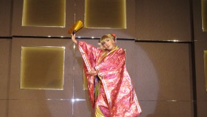 男扮女裝日本舞表演