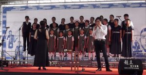 日本童謡音楽会での演奏の様子