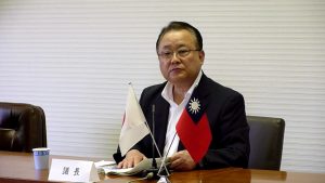 「全国日台友好議員協議会」設立総会の議長を務める加地氏