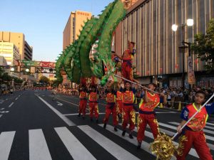 盛岡さんさ踊りにて、迫力のあるパフォーマンスを披露