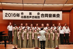 南杏合唱團演唱《淚光閃閃》、《雙人枕頭》和《流浪到淡水》等曲目