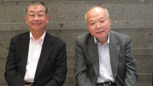 日本中華聯合總會毛友次會長與駐日副代表郭仲熙合影