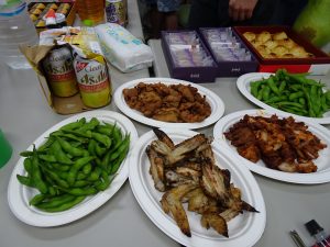 滿桌佳餚