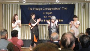 設計師高木陽子與模特兒