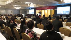 大家仔細聆聽邱市長解析市政企管學