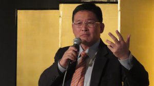 邱市長談笑風生引經據典演講毫無冷場