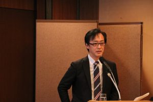 記者野嶋剛介紹台灣自行車產業的成長