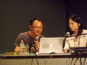 トークイベントでの陳氏 トークイベントでの陳氏