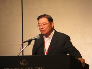 ①講演する海峡交流基金会理事長・江丙坤氏