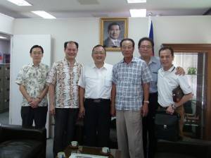 復興航空李士勳副總經理(左三)、姚祖亮協理(右二)來處拜會粘處長(左二) 復興航空李士勳副總經理(左三)、姚祖亮協理(右二)來處拜會粘處長(左二)