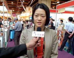 日本交流協会貿易経済部副長角田径子氏 日本交流協会貿易経済部副長角田径子氏