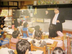 そろばんを台湾で教える岩原さん