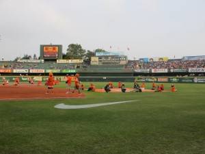 4-6 B プロ野球人気がどこ..