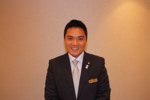 株式会社　ホテルオークラ東京　営業二部　セールス二課　セールスマネージャー　李權晉氏。