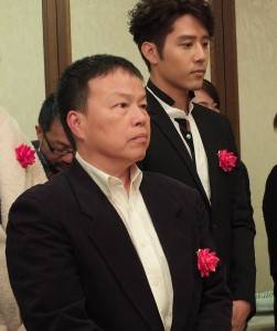 導演王小棣（前）帶著作品《刺蝟男孩》到日本，希望可以尋求海外商機