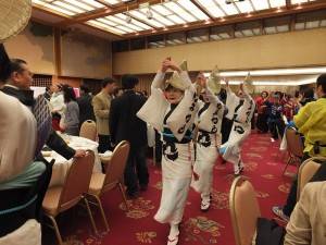 主辦單位特別安排阿波舞踊的演出，讓大家一起同樂