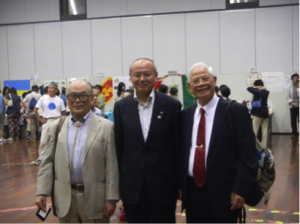 國際文化交流會會長川村俊彥、市長本間源基與日本關東崇正會周子秋