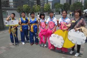 参加児童で記念撮影