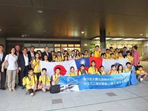 世總名譽總會長盧起箴邀請國語實小弦樂團到日本仙台進行音樂交流