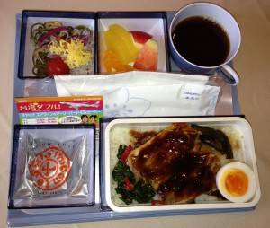 中華航空で伝統的な台湾料理が提供される