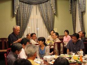 沖繩縣前台北事務所所長安和朝忠致詞