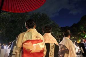 着物の参加者が多く見受けられた