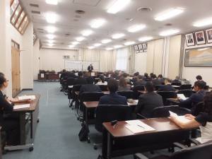 現場有超過５０位議員及市政府官員聆聽演講