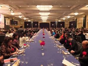 約４００人以上が会場に集まり同郷会７０周年を祝った