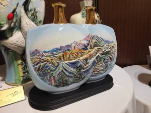 反対側には台湾の玉山が描かれており、日台友好を願う気持ちが込められている