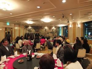 超過６０人與會同歡，場內充滿過年氣氛