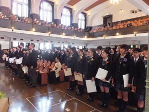 全體學生齊唱畢業歌及驪歌