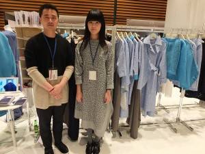 「S,CABONATE」 今回初めての出展となった。同ブランドは生地をレーザーカットしたデザインが特徴的。材料の約７０％は日本から輸入したものを使用しているため、日本市場への進出を目指し、このほど出展するに至った。