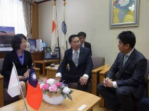 嘉義市長涂醒哲等人拜會川崎市長福田紀彥