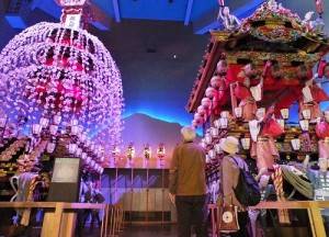 秩父祭會館內展示秩父夜祭的「笠鉾」花車和「屋台」花車