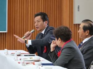 立法院の李鴻鈞委員