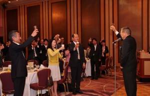 神奈川縣日華親善協會副會長小山正武致乾杯詞