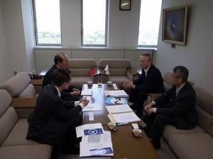 駐處處長粘信士偕同台貿中心東京所長吳俊澤拜會靜岡縣國際經濟振興會專務理事青木昇