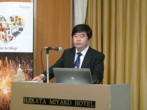 台北駐福岡経済文化弁事処の戎義俊処長