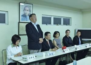駐日代表處僑務組組長王東生致詞表示相信新一屆的東京華僑總會在會長蘇成宗的帶領下會有好的表現