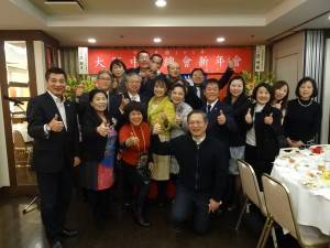 關西台商會與蔡處長伉儷合影留念
