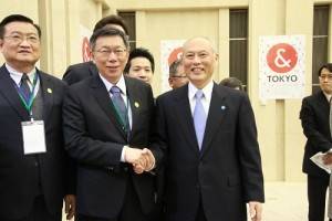 台北市長柯文哲(左2)拜會東京都知事舛添要一