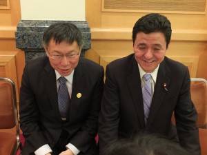 岸議員は昨年の訪台時にも柯市長と面会しており、親交が深いという