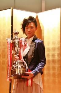 謝依旻連續4年拿下女流棋聖頭銜